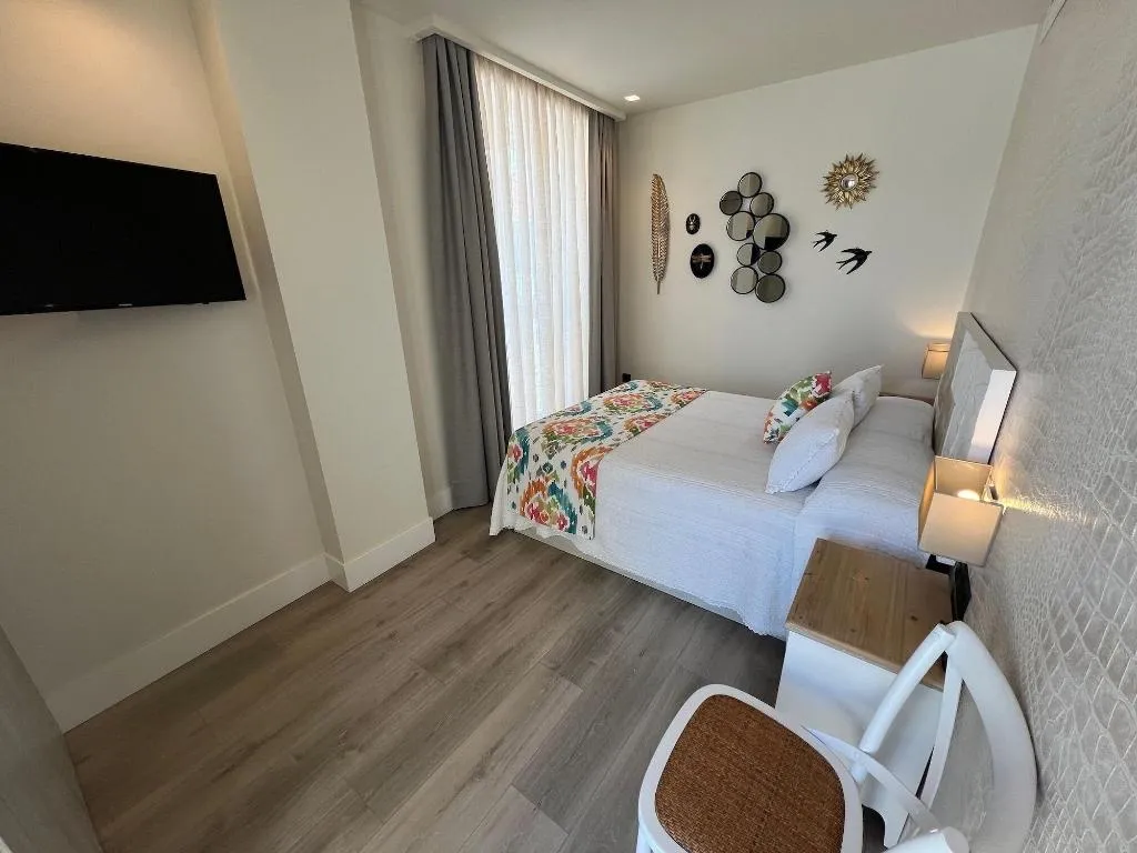 Room, La Puerta De Nerja Hostal Boutique, Costa Del Sol