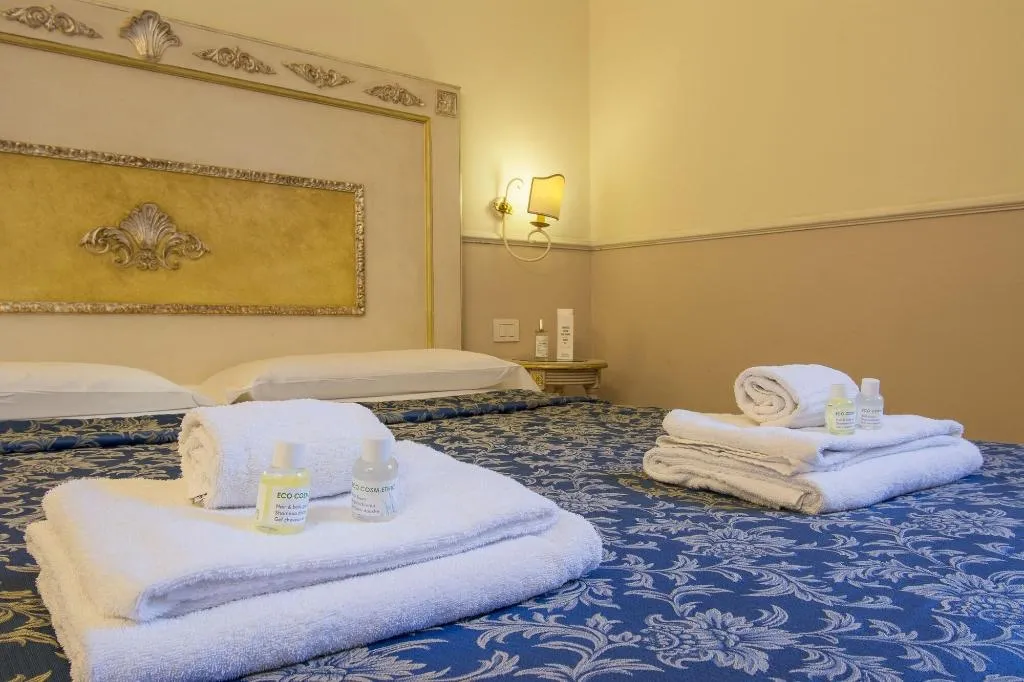 Room, B&B Relais Tiffany, Florence
