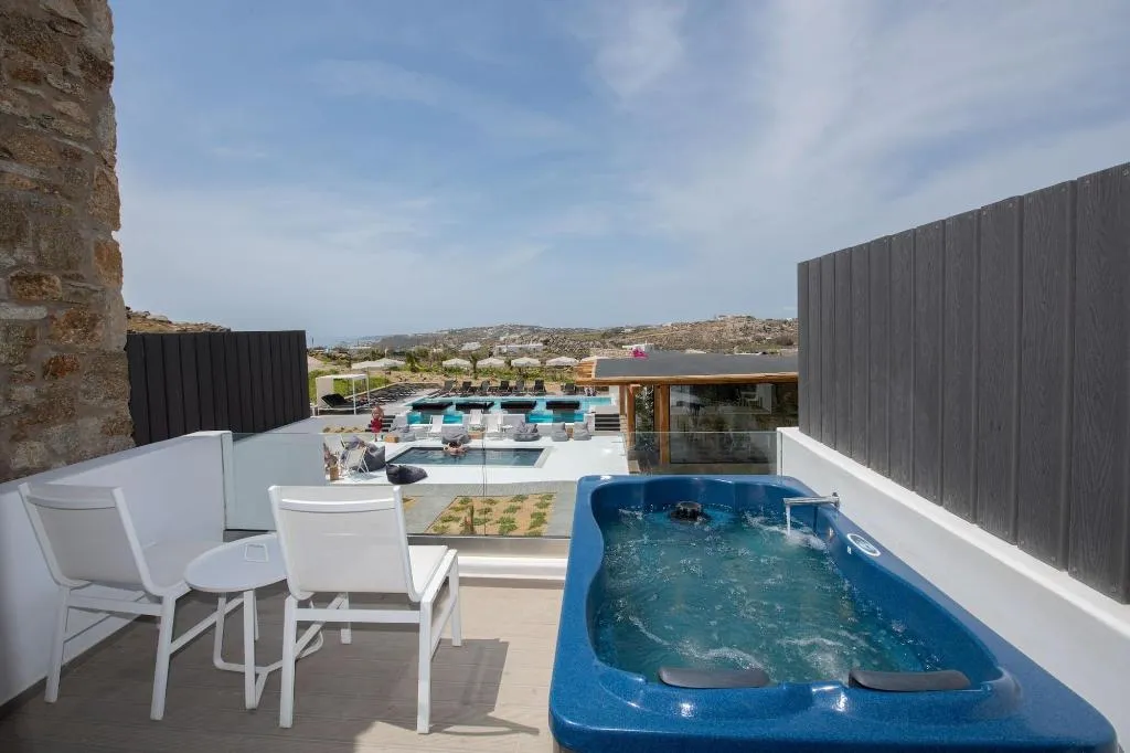 Room, Bianco A Nero, Mykonos