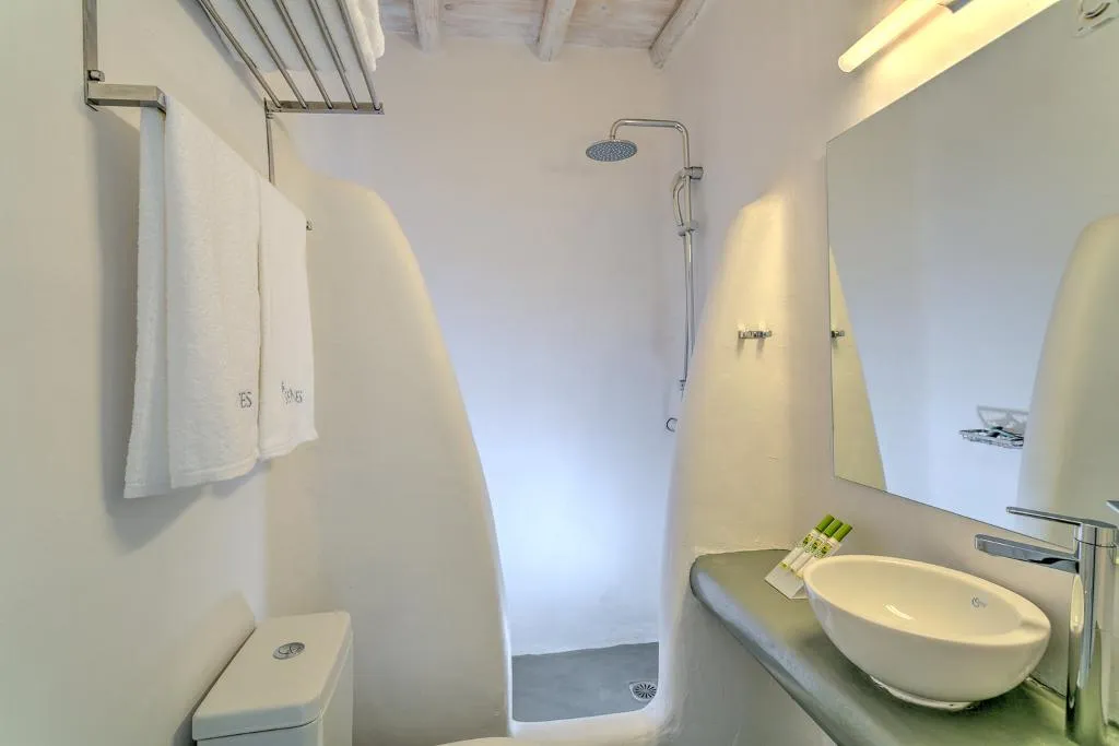 Double or Twin DELUXE SIDE SEA VIEW Room, Senses Luxury Villas & Suites, Mykonos