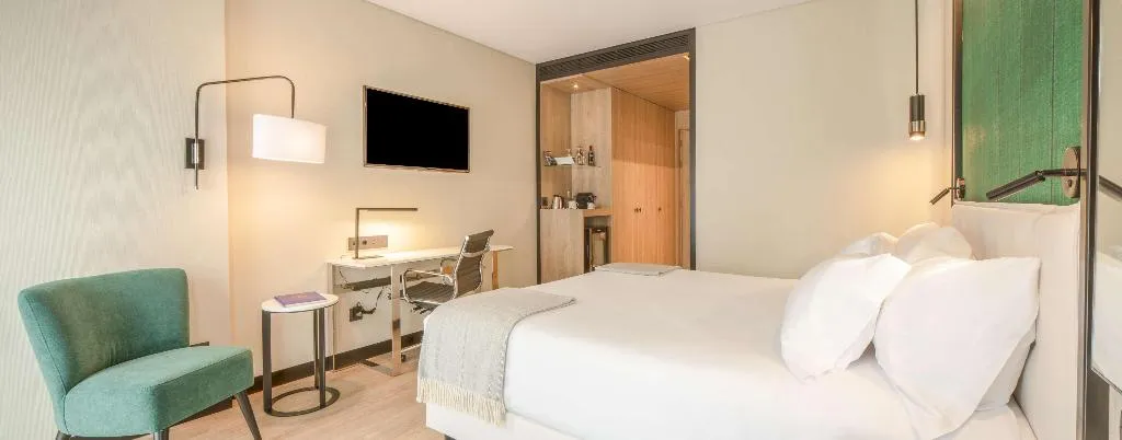 DOUBLE STANDARD Room, NH Porto Jardim, Porto