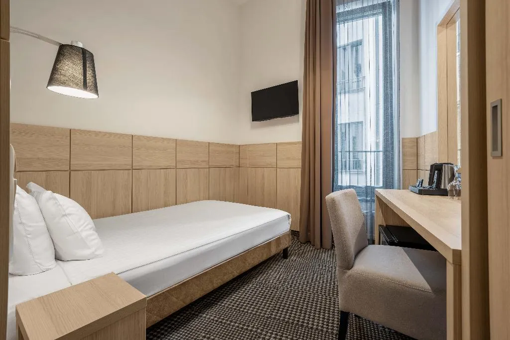 SINGLE STANDARD Room, Wellton Centrum Hotel & SPA, Riga