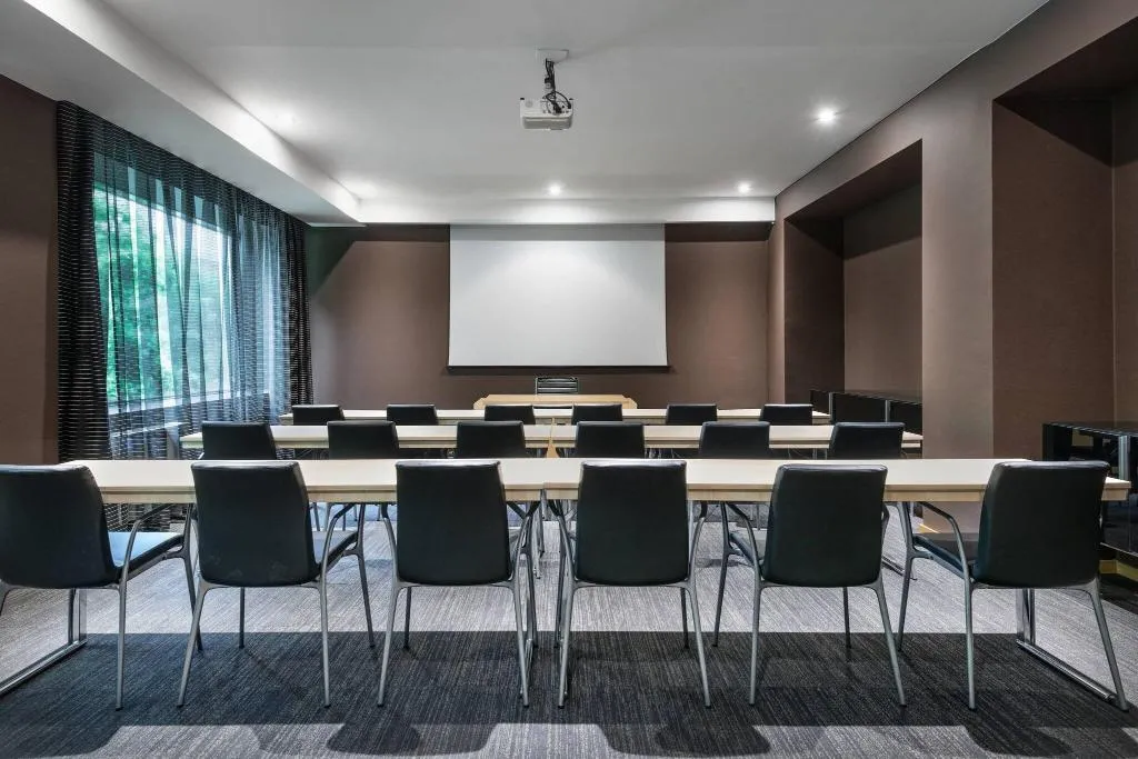 Conferences, AC Milano, Milan