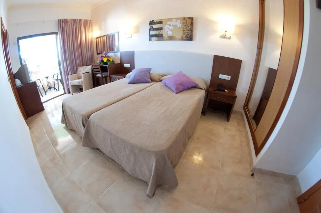 Double or Twin STANDARD Room, Cala Gat, Majorca