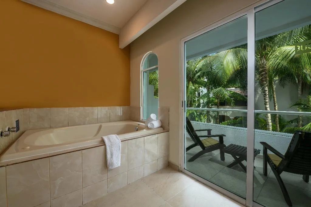 JUNIOR SUITE STANDARD Room, El Dorado Seaside Palms Spa Resort-All Inclusive, Cancun Area