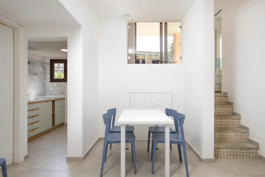 VILLA CAPACITY 8 Room, Cormoran Hotel & Residence, Cagliari