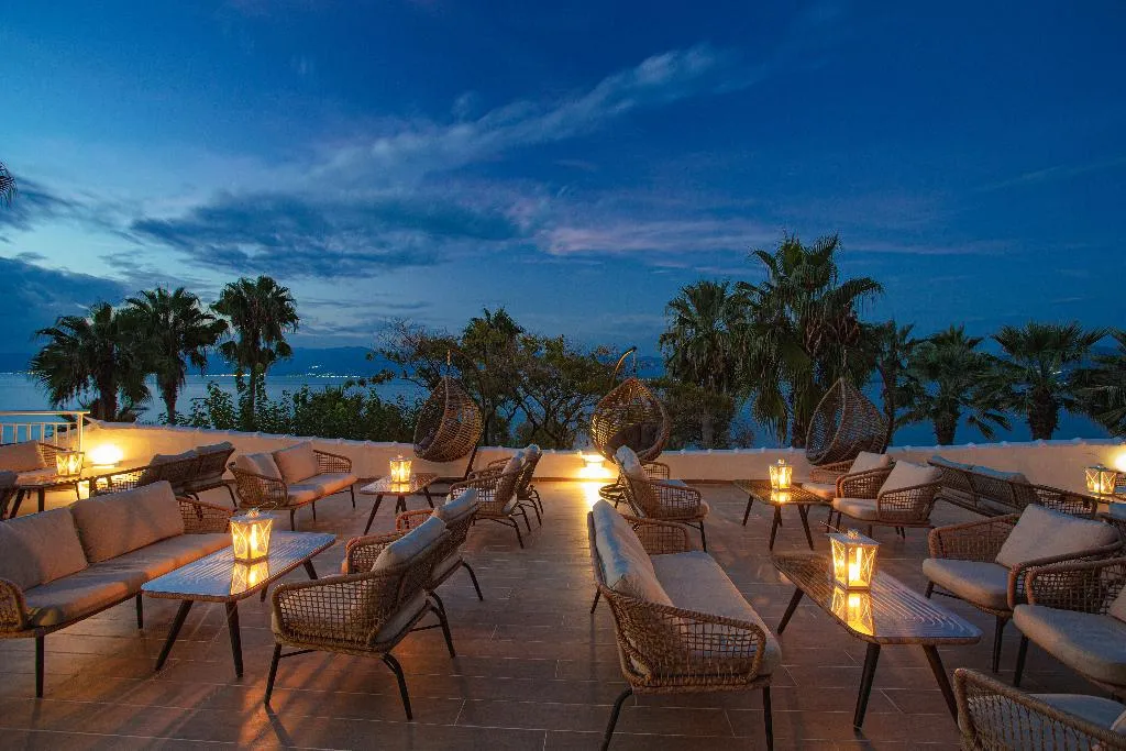 Terrace, Sissy, Athens