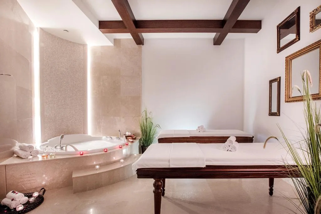 Sports and Entertainment, Charisma De Luxe Hotel, Izmir