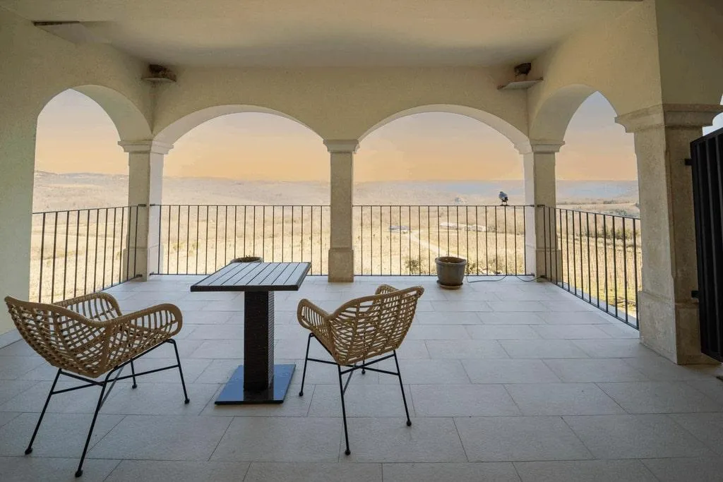 JUNIOR SUITE WITH TERRACE Room, Boutique Hotel Wine Residence Cattunar, Istria