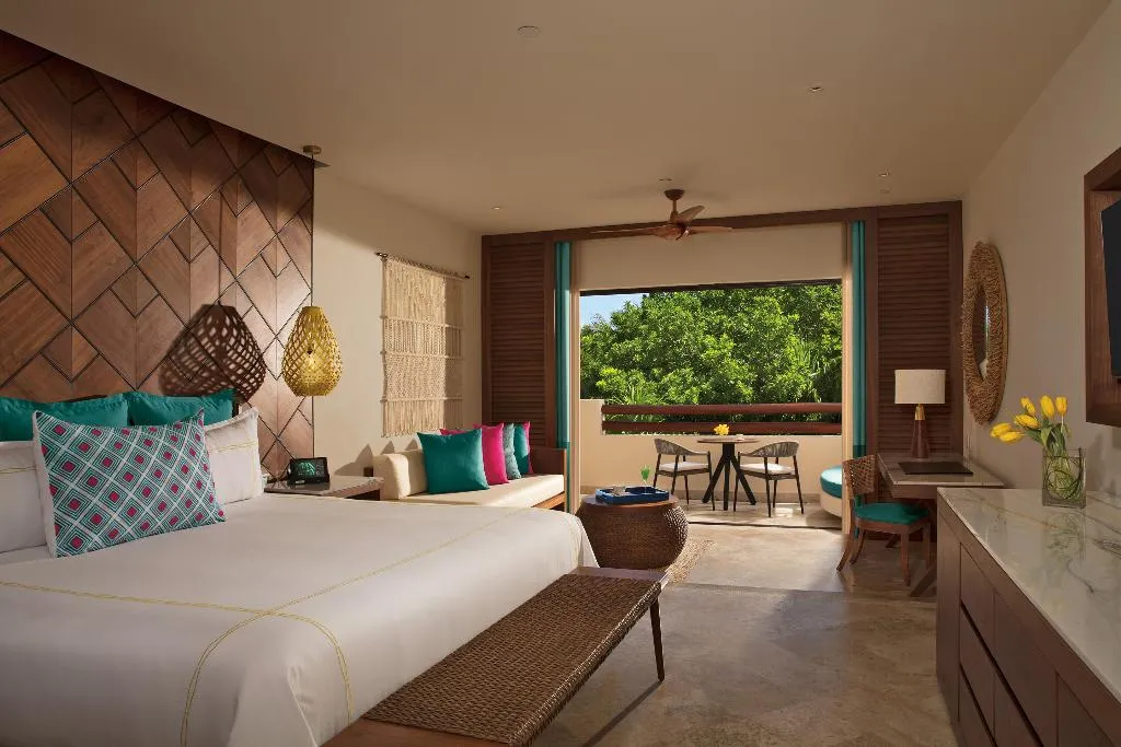 JUNIOR SUITE WITH VIEWS Room, Secrets Maroma Beach Riviera Cancun, Playa Del Carmen