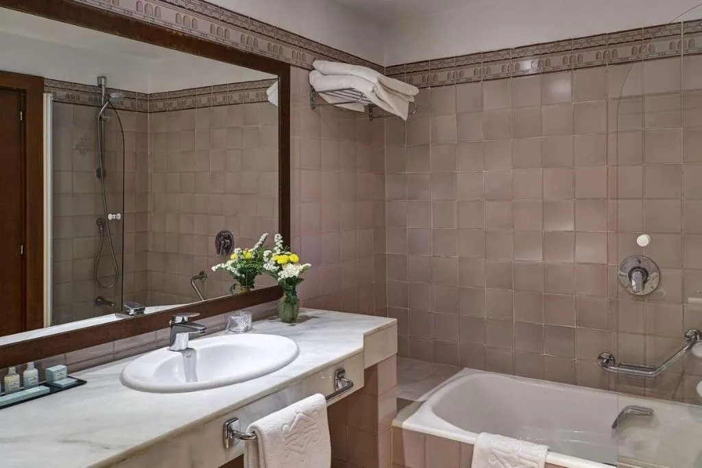 DOUBLE STANDARD Room, Parador de Chinchon, Madrid