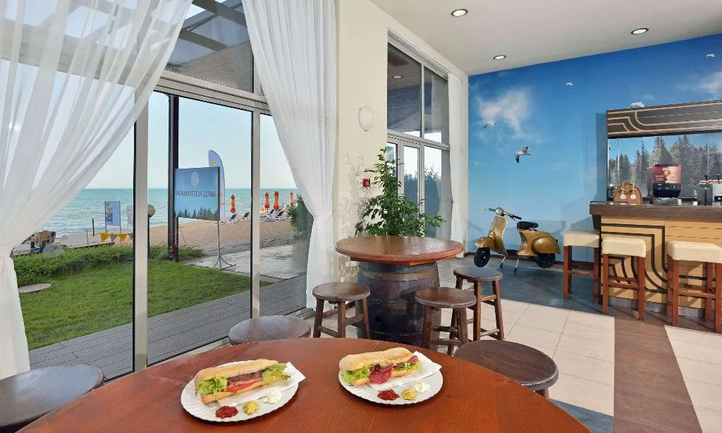 Restaurant, Sol Luna Bay Resort - All Inclusive, Bourgas