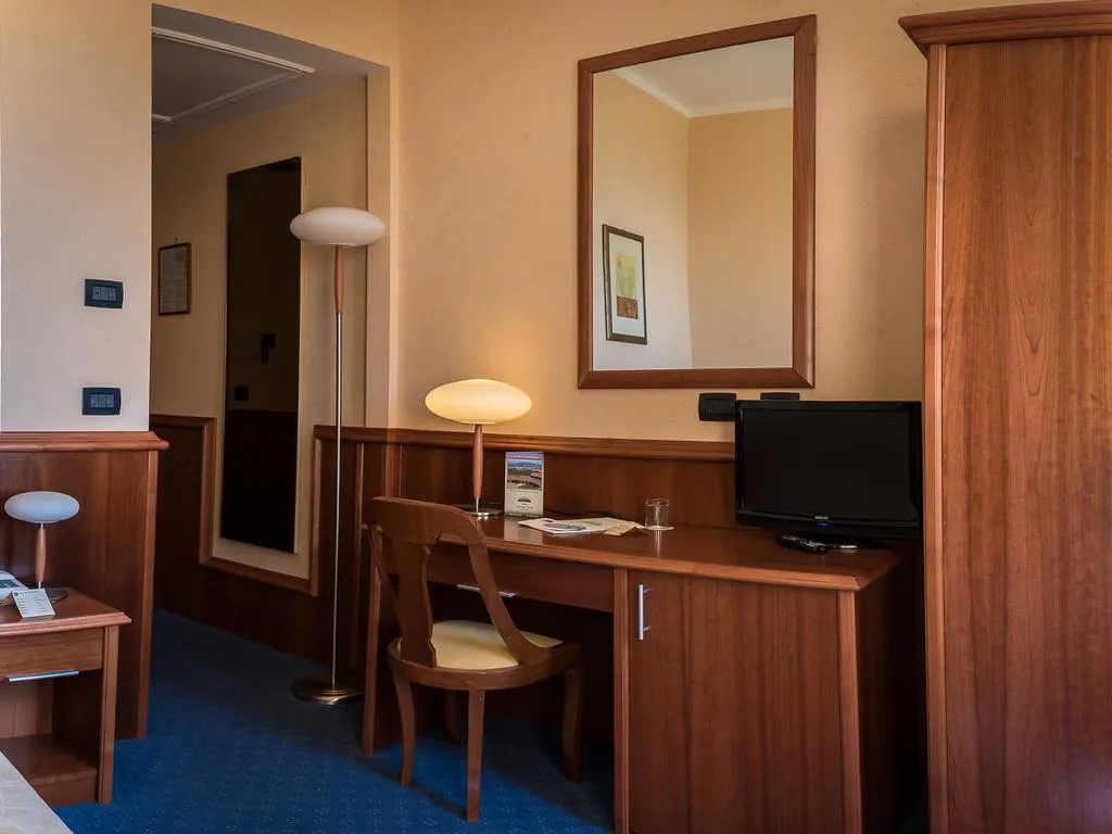 SINGLE ECONOMY Room, Bluebay Colle Della Trinità Perugia, Perugia
