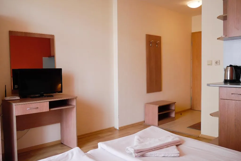 STUDIO STANDARD Room, Afrodita 1 Freya Apartments, Bourgas