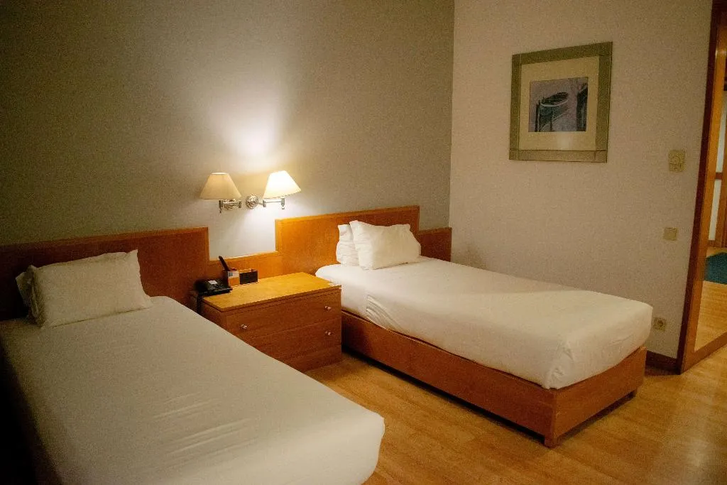 TWIN STANDARD Room, TRYP Montijo Parque Hotel, Lisbon