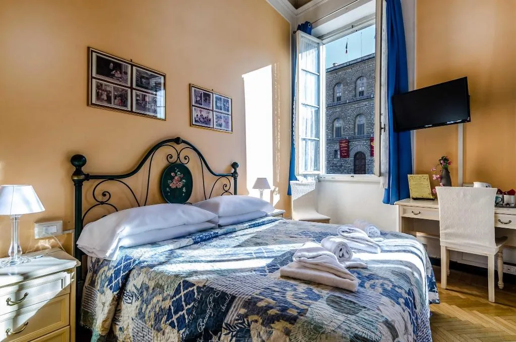 Room, Il Pitti Soggiorno, Florence