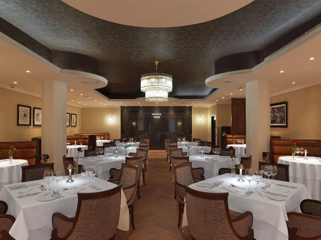 Restaurant, Alexander The Great Beach Hotel, Cyprus