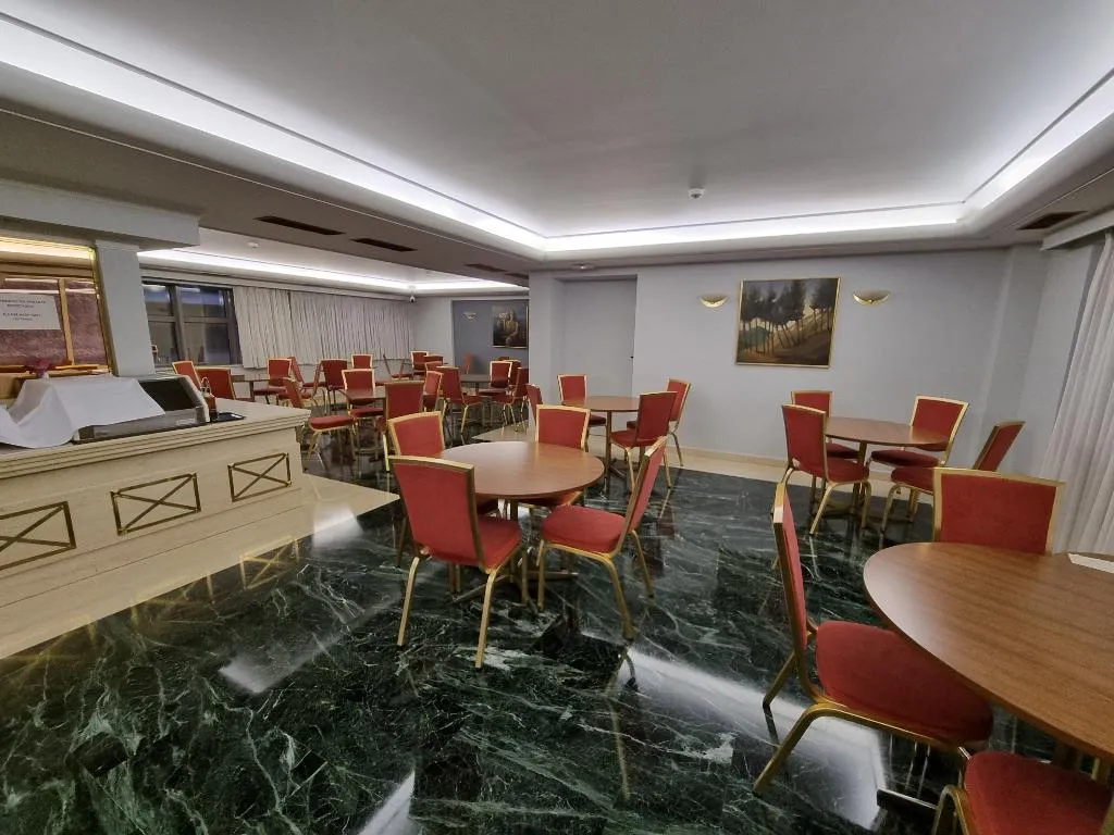 Restaurant, Savoy, Athens