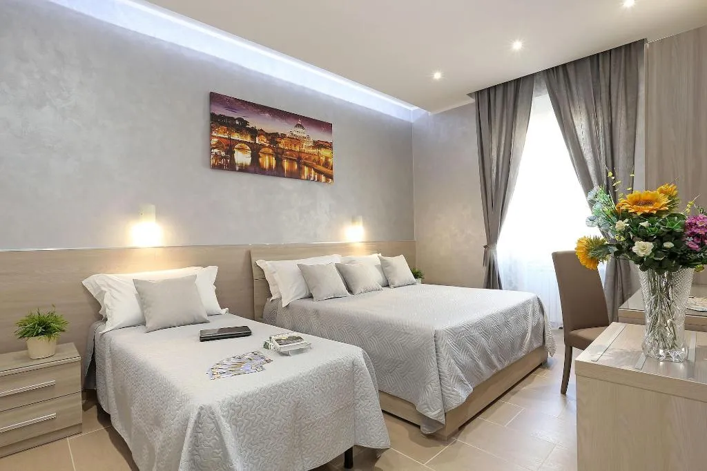 Room, Adorasuite 2, Naples