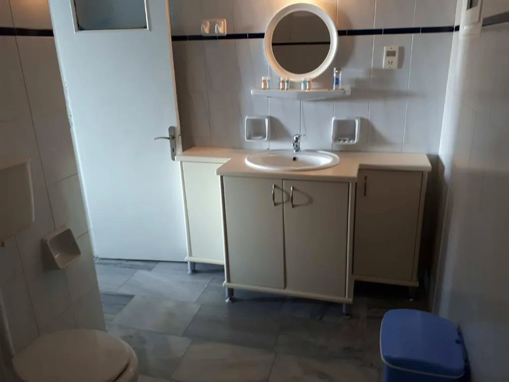 TRIPLE ECONOMY Room, Petradi, Santorini