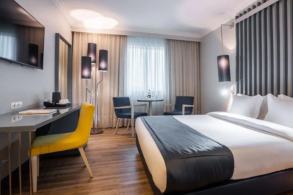 DOUBLE COMFORT Room, HF Ipanema Park, Porto