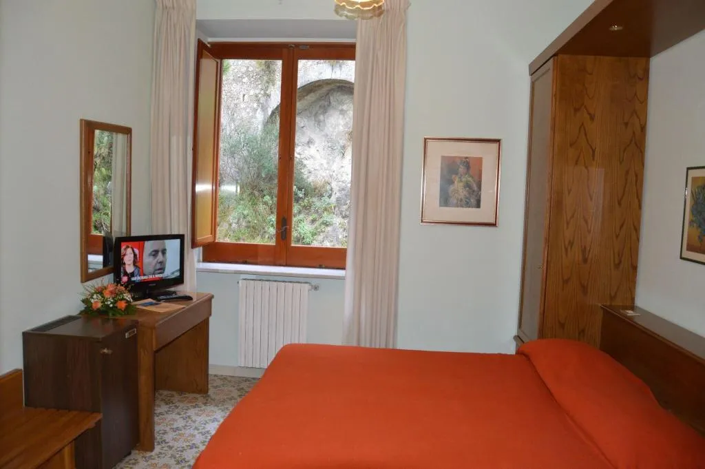 DOUBLE WITH VIEWS Room, La Bussola, Naples