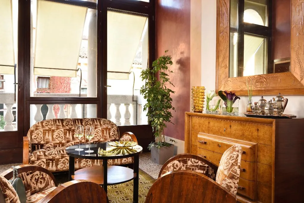 Lobby, Ca Pisani, Venice
