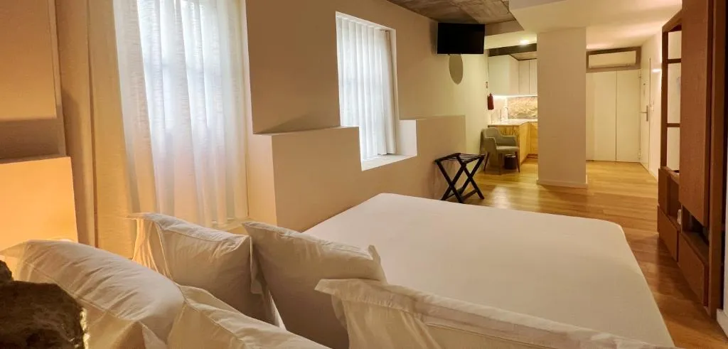 STUDIO ONE BED Room, Porta Nobre Boutique Hotel by Aspasios, Porto