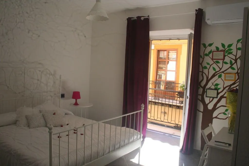 Room, B&B Agape, Catania