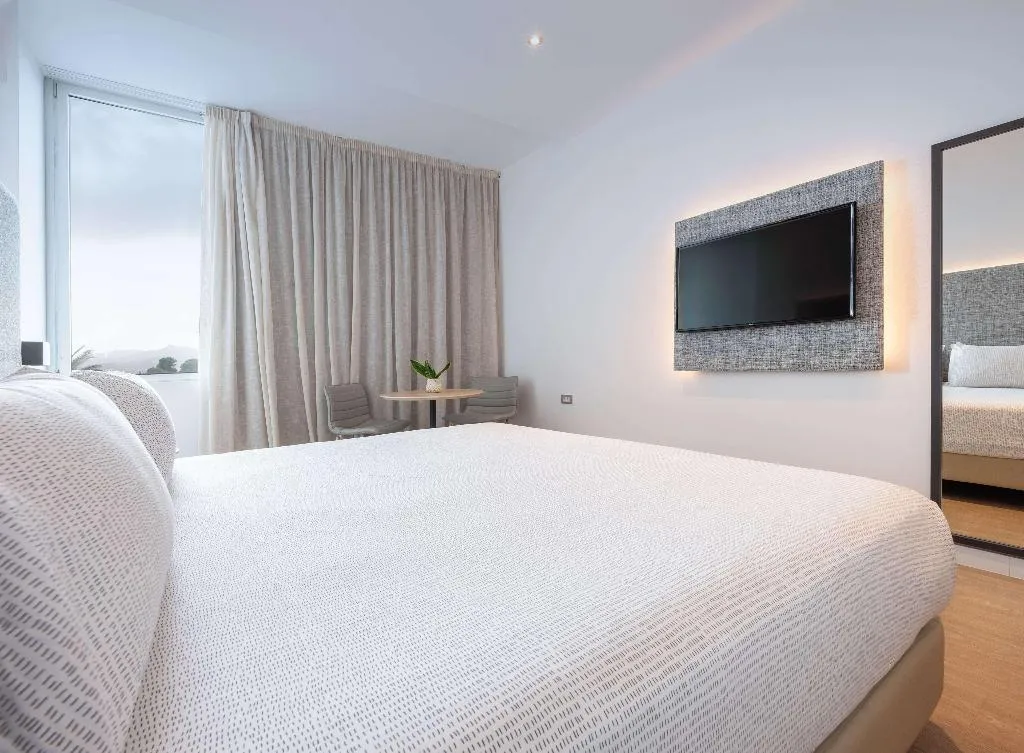 STUDIO KING SIZE BED Room, Innside Barcelona Aeropuerto, Barcelona