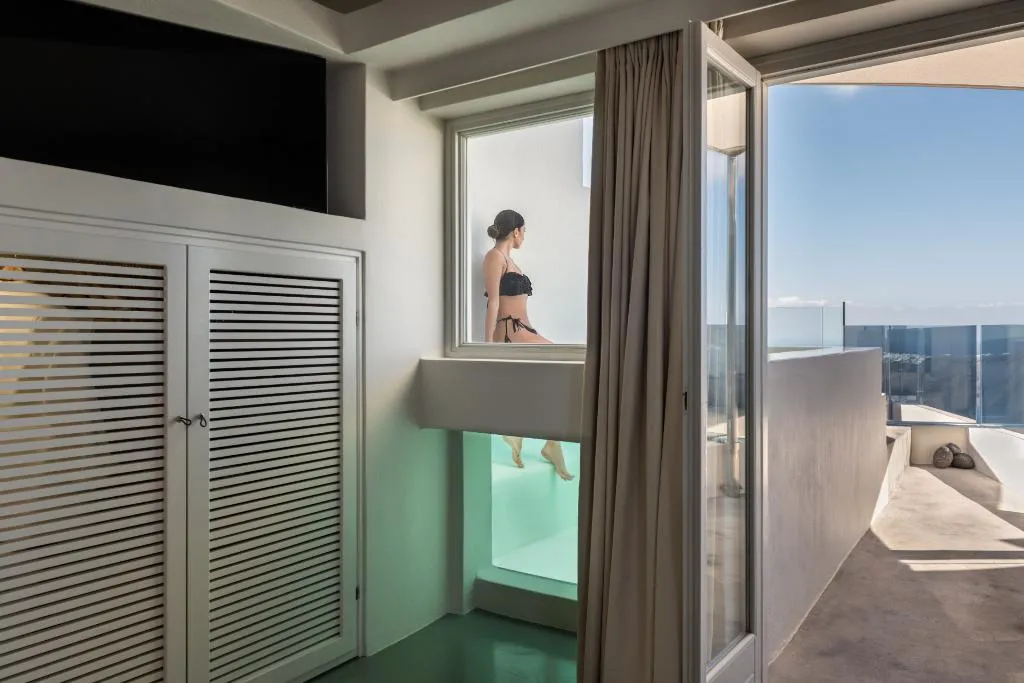 SUITE DELUXE Room, West East Suites, Santorini