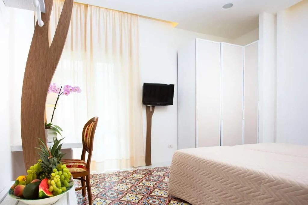 Room, Hotel Le Axidie BW Signature Collection, Naples