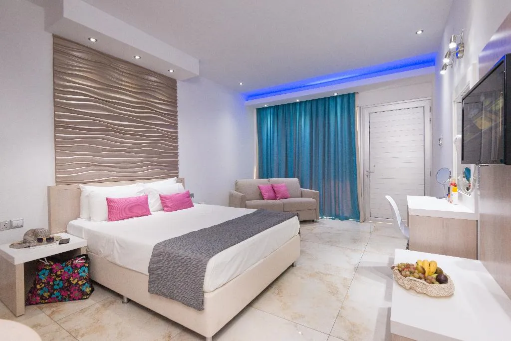 Double or Twin LUXURY Room, Loutsiana Hotel & Apartments, Cyprus