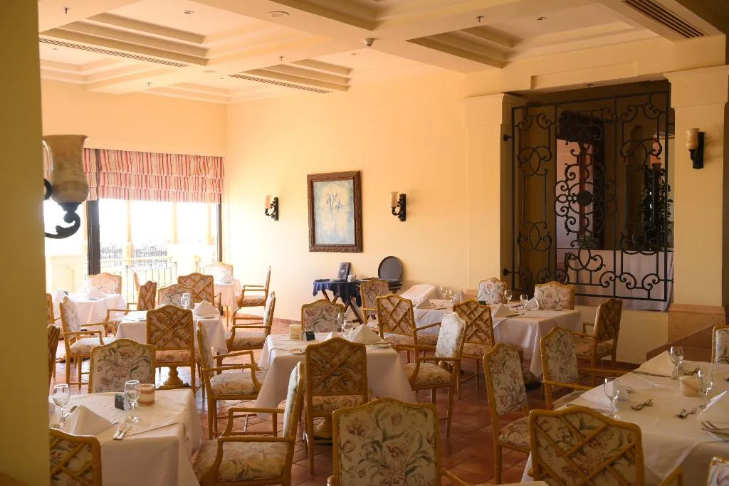 Restaurant, The Cascades Golf Resort Spa and Thalasso, Red Sea Riviera