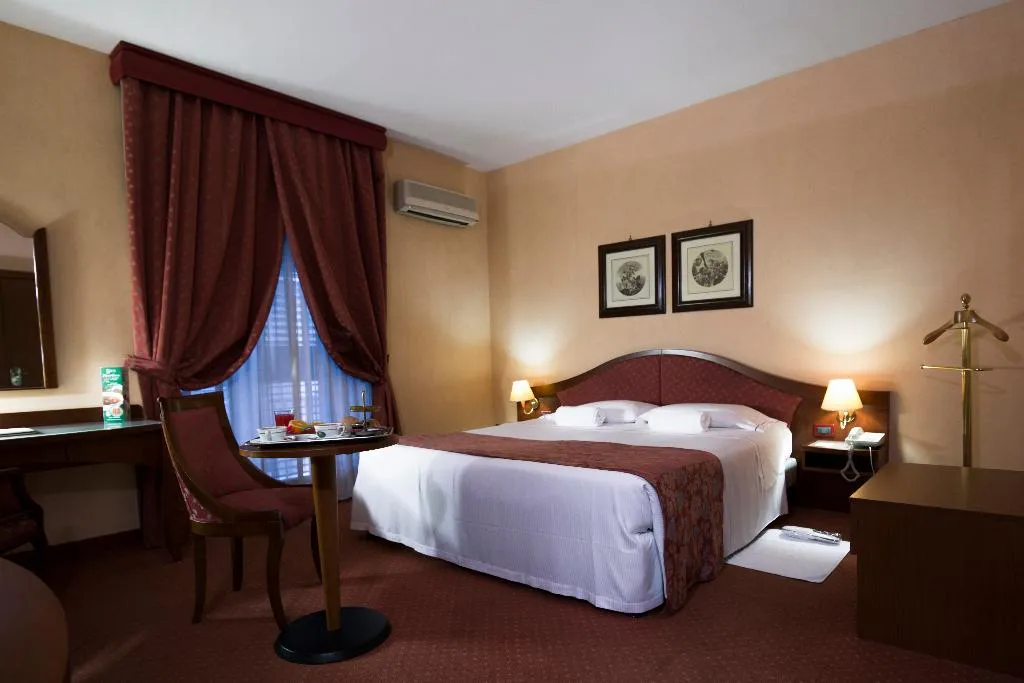 DOUBLE SINGLE USE STANDARD Room, Massimo Plaza, Palermo