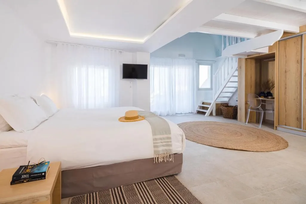SUITE WITH VIEWS Room, Rocabella Santorini Hotel & Spa, Santorini