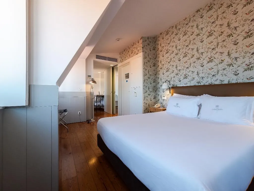 Double or Twin DELUXE RIVER VIEW Room, Lisboa Carmo Hotel, Lisbon