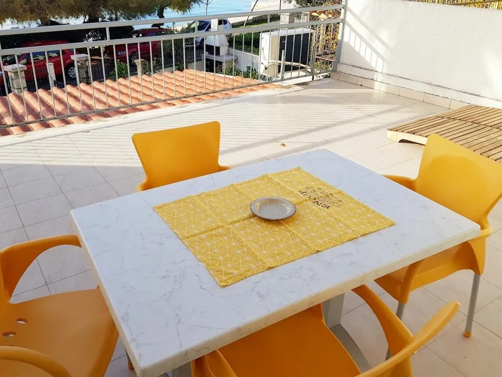 APARTMENT CAPACITY 2 Room, Apartments Bosko, Split