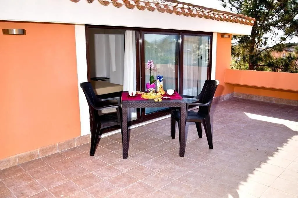 Room, Villa Marogna Rooms And Breakfast, Alghero