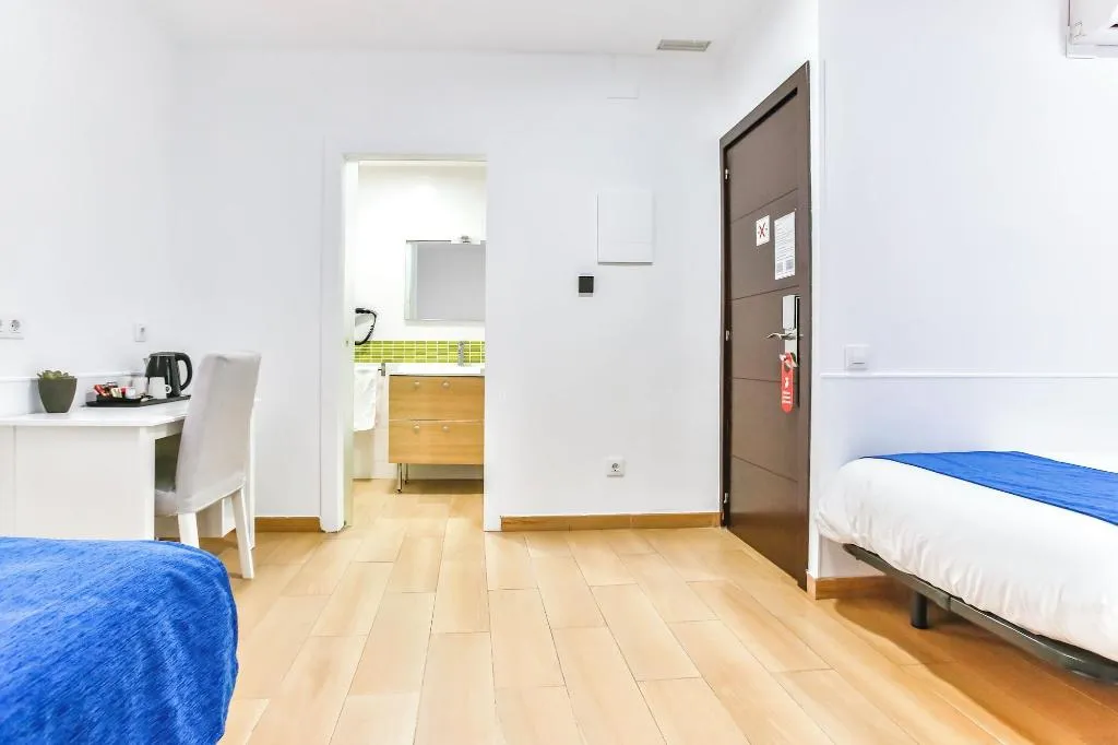 Room, Laramond Barcelona Rooms, Barcelona