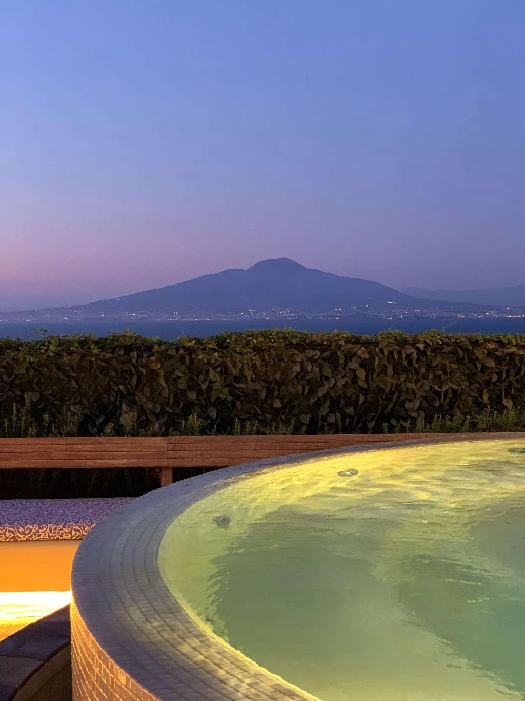 Sports and Entertainment, Grand Hotel Aminta, Naples
