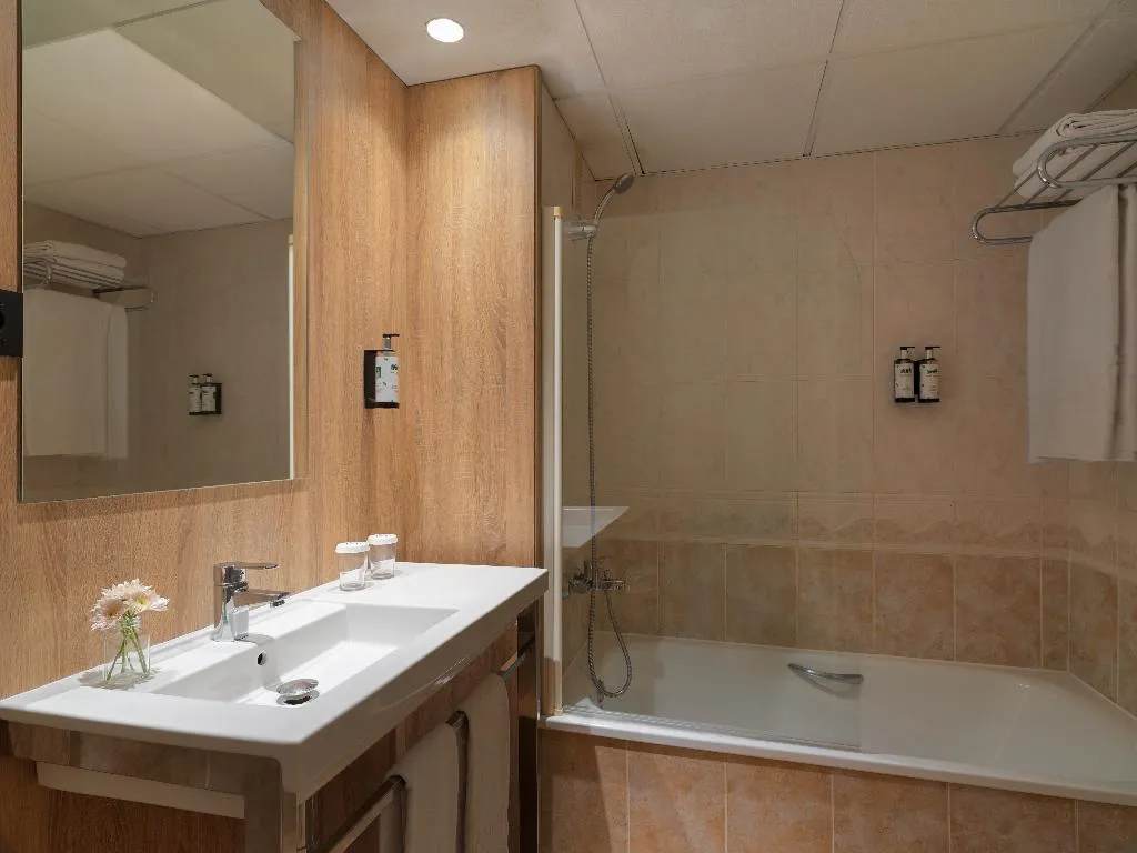 DOUBLE SINGLE USE POOL VIEW Room, Ponient Dorada Palace by PortAventura World, Costa Dorada