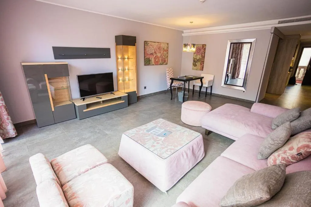 SUITE DELUXE Room, Lago Garden Apart-suites & Spa Hotel, Majorca