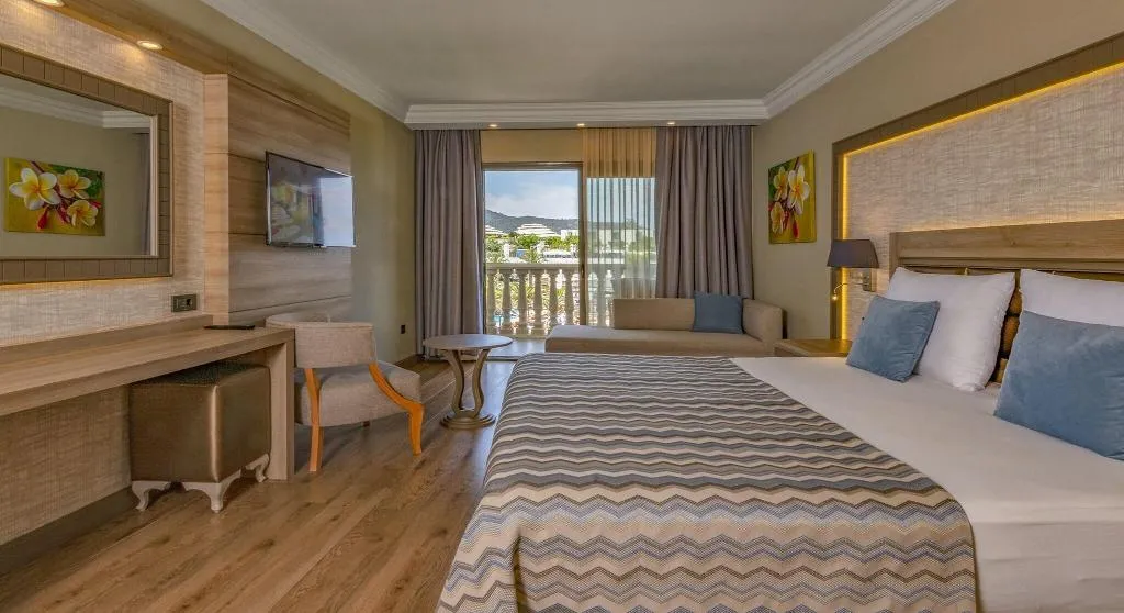 Room, Samara, Bodrum