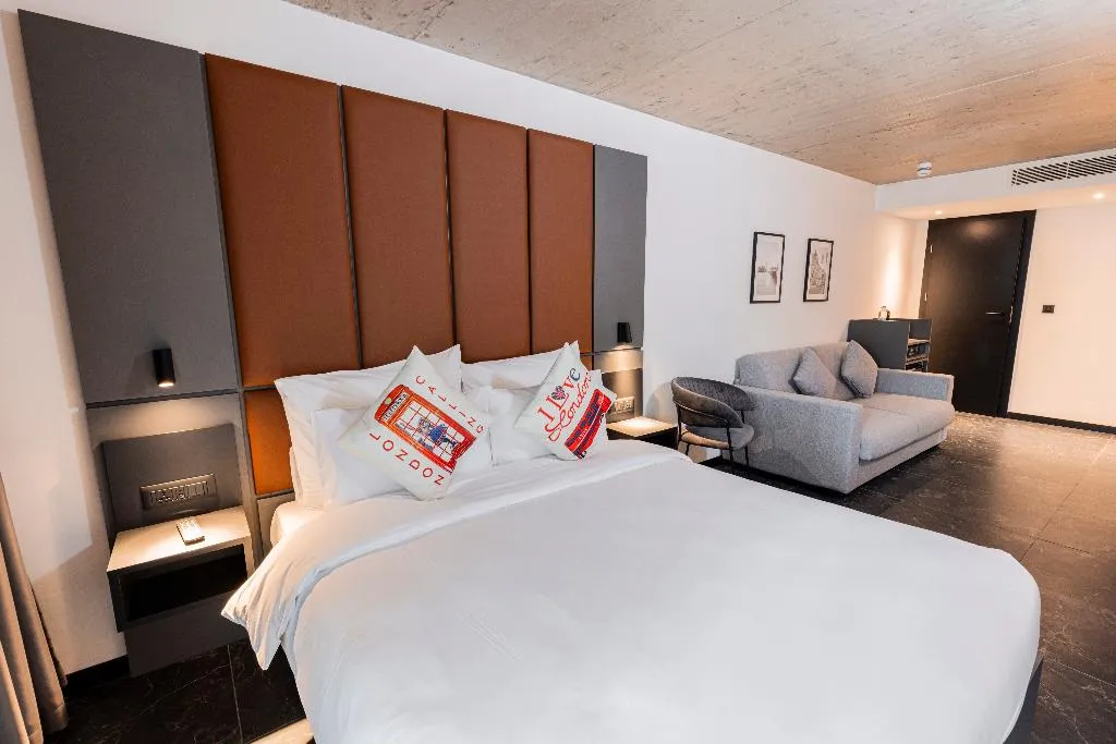 Room EXECUTIVE CITY VIEW Room, The Londoner Hotel St. Julians, Malta