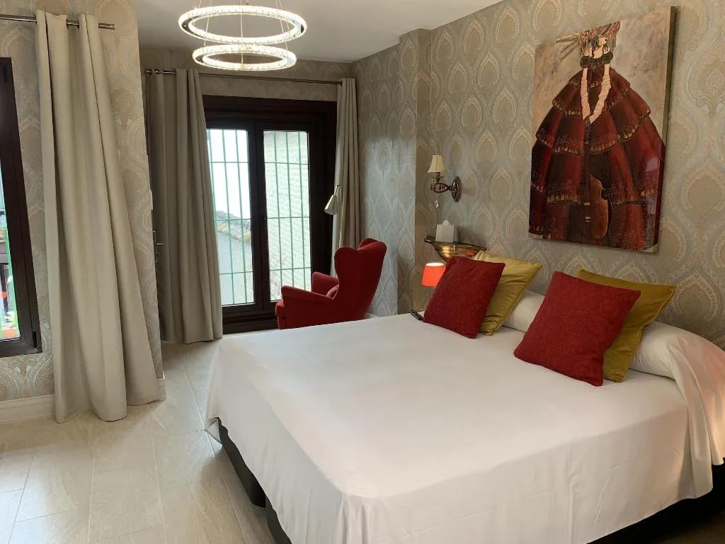 Room, El Rey Moro, Seville