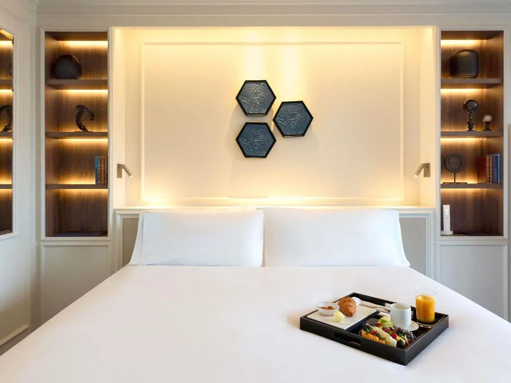 JUNIOR SUITE OCEAN VIEW Room, Sofitel Barcelona Skipper, Barcelona
