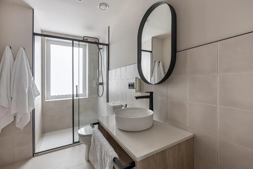 APARTMENT TWO BEDROOMS Room, Libere Madrid Chamberi, Madrid