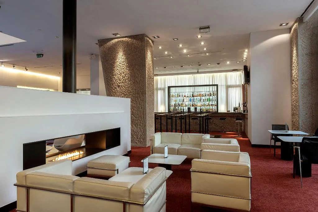 Bar, Hilton Madrid Airport, Madrid