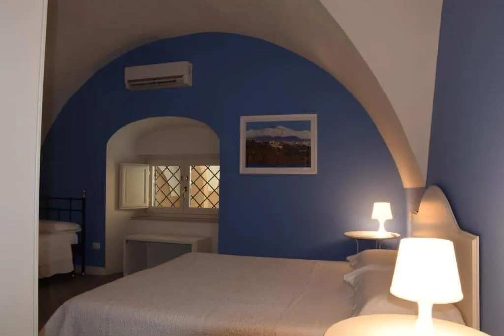 Room, Residenza Cavour, Catania
